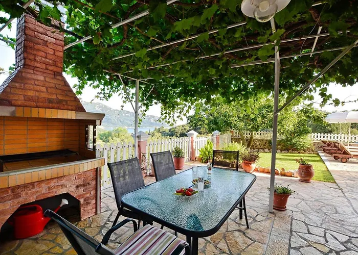 Tranquil Corfu 3 Bedrooms Chrinos Gated Pool